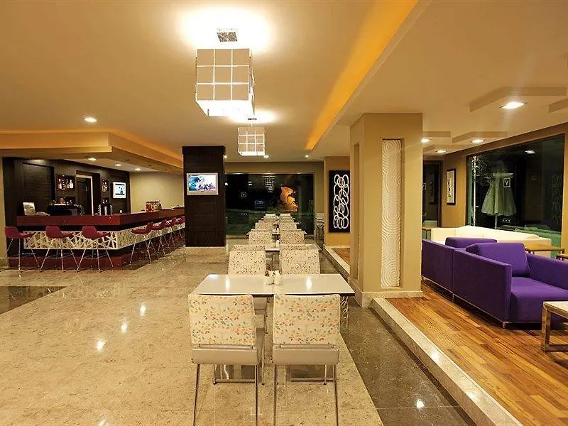 Voyage Tuerkbuekue Hotel