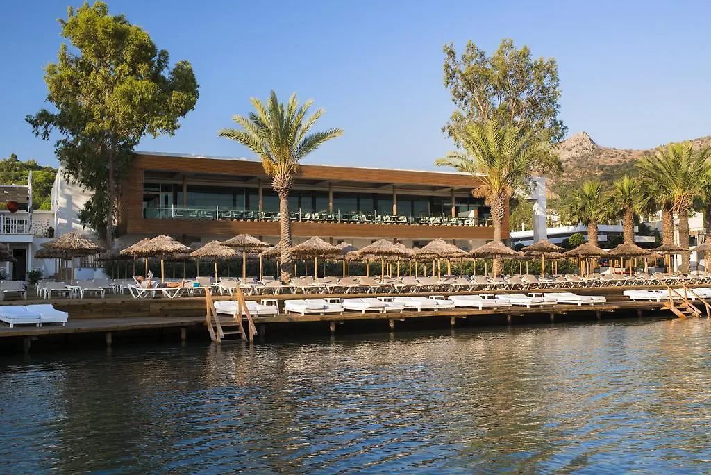 Voyage Tuerkbuekue Hotel