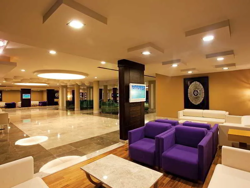 Voyage Tuerkbuekue Hotel